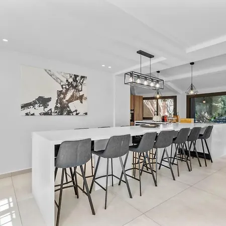 Ref 2192 - Contemporary In With Sea View Pool Vila