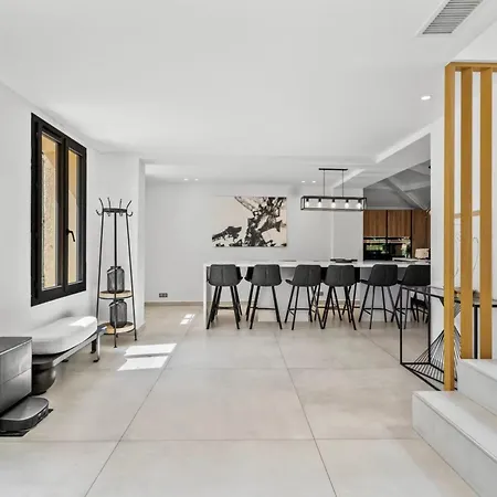 Vila Ref 2192 - Contemporary In With Sea View Pool Cannes