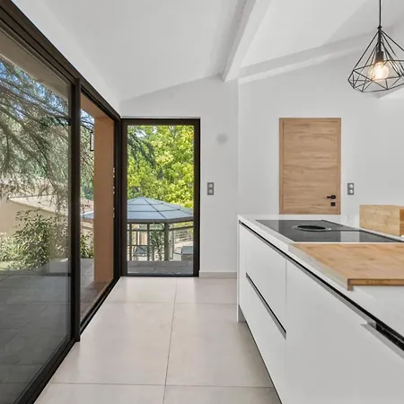 Vila Ref 2192 - Contemporary In With Sea View Pool