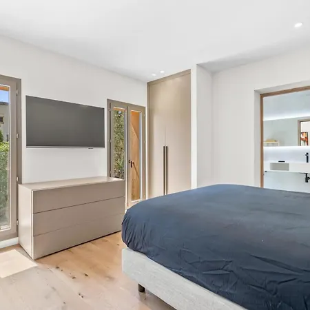 Ref 2192 - Contemporary In With Sea View Pool *