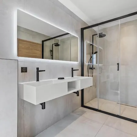 Ref 2192 - Contemporary In With Sea View Pool *