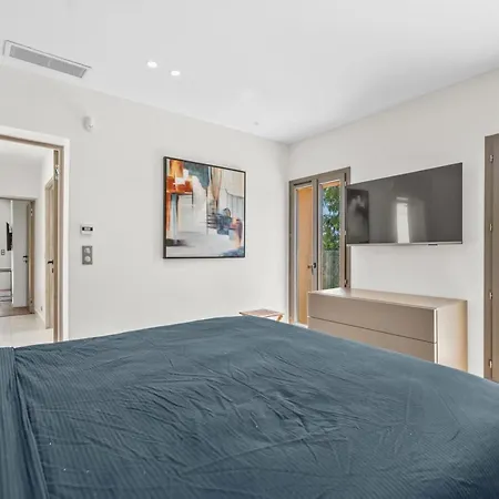 Vila Ref 2192 - Contemporary In With Sea View Pool